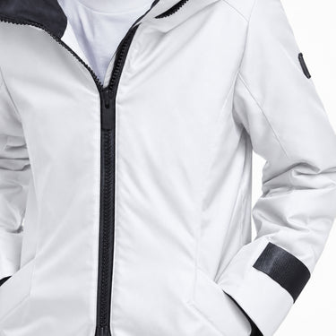 close up of a women's white winter coat with black zipper