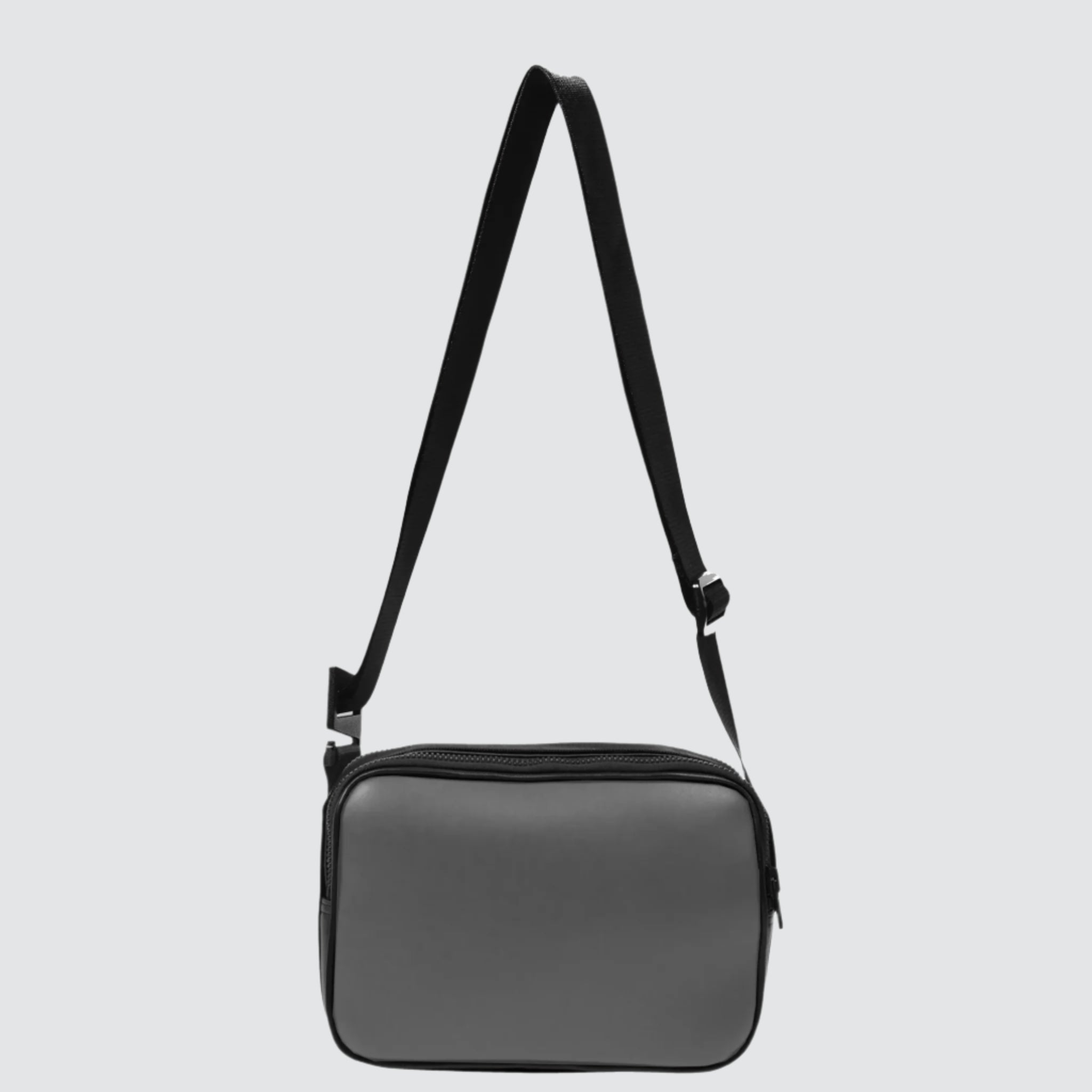 GOODALL Camera Bag in Desserto®