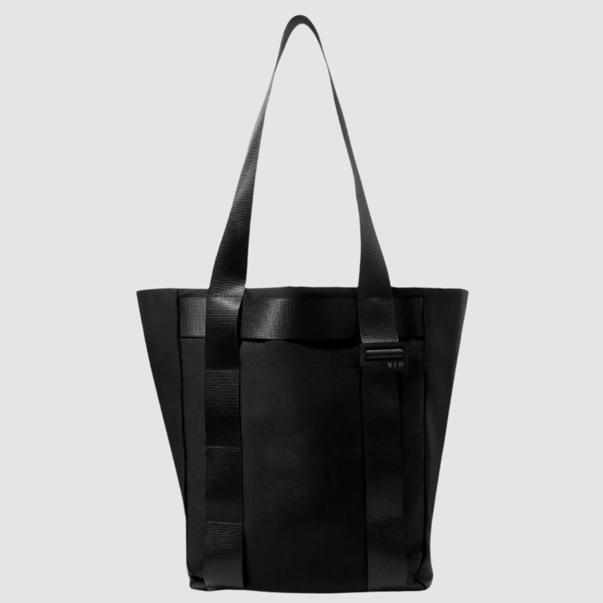 MAATHAI Tote in Econyl®