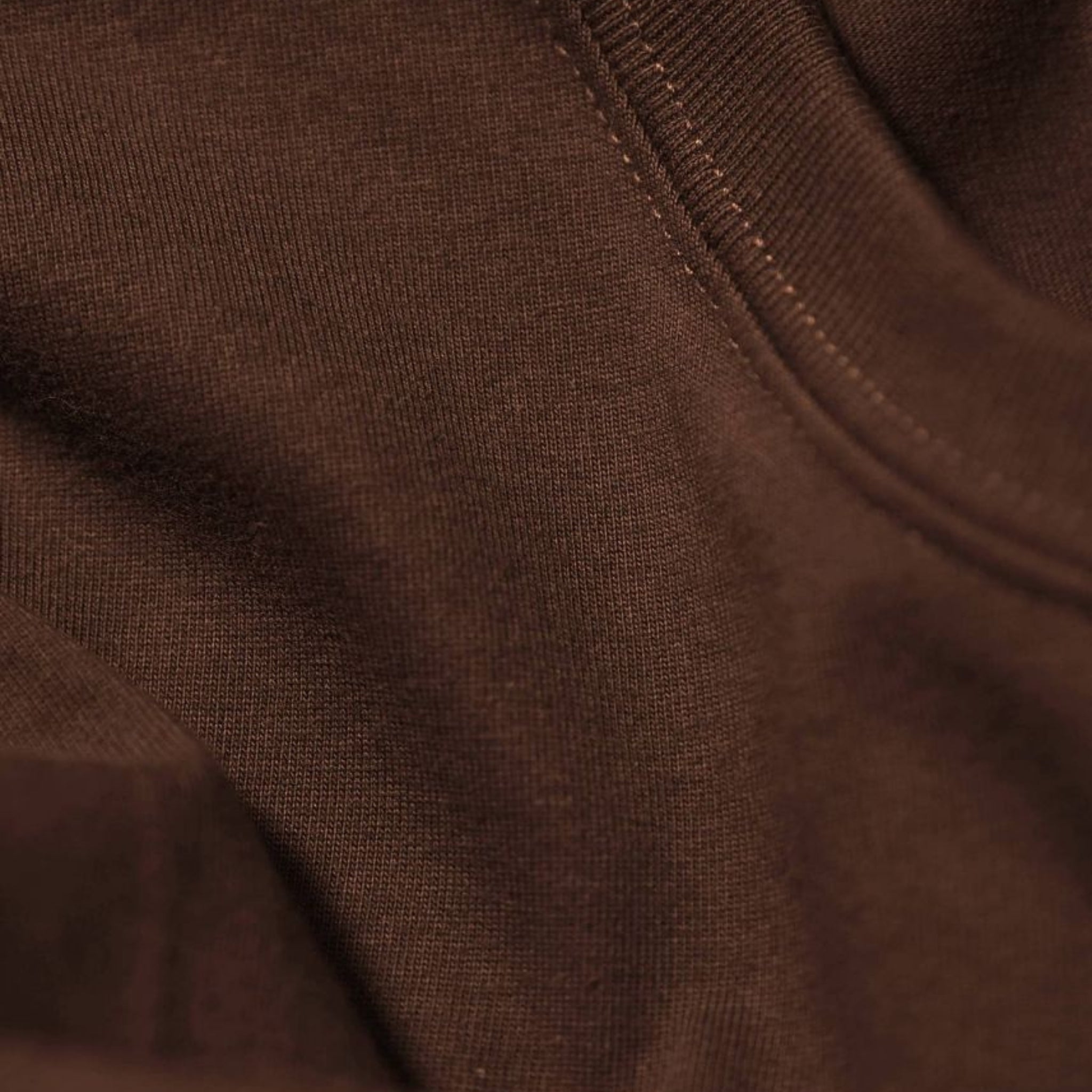 close up detail of the brown knit of Bedi t-shirts